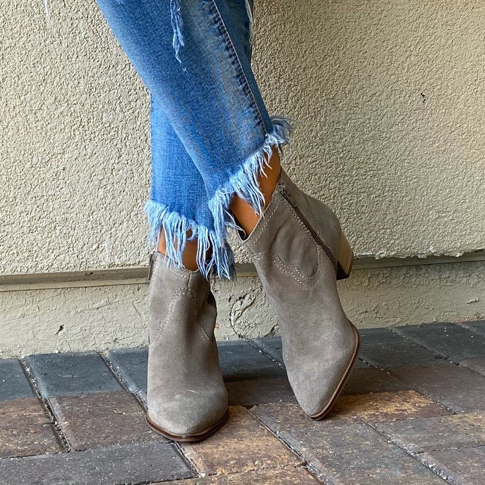 Distressed Genuine Leather Kitten Heel Ankle Boots - Picture 2 of 13